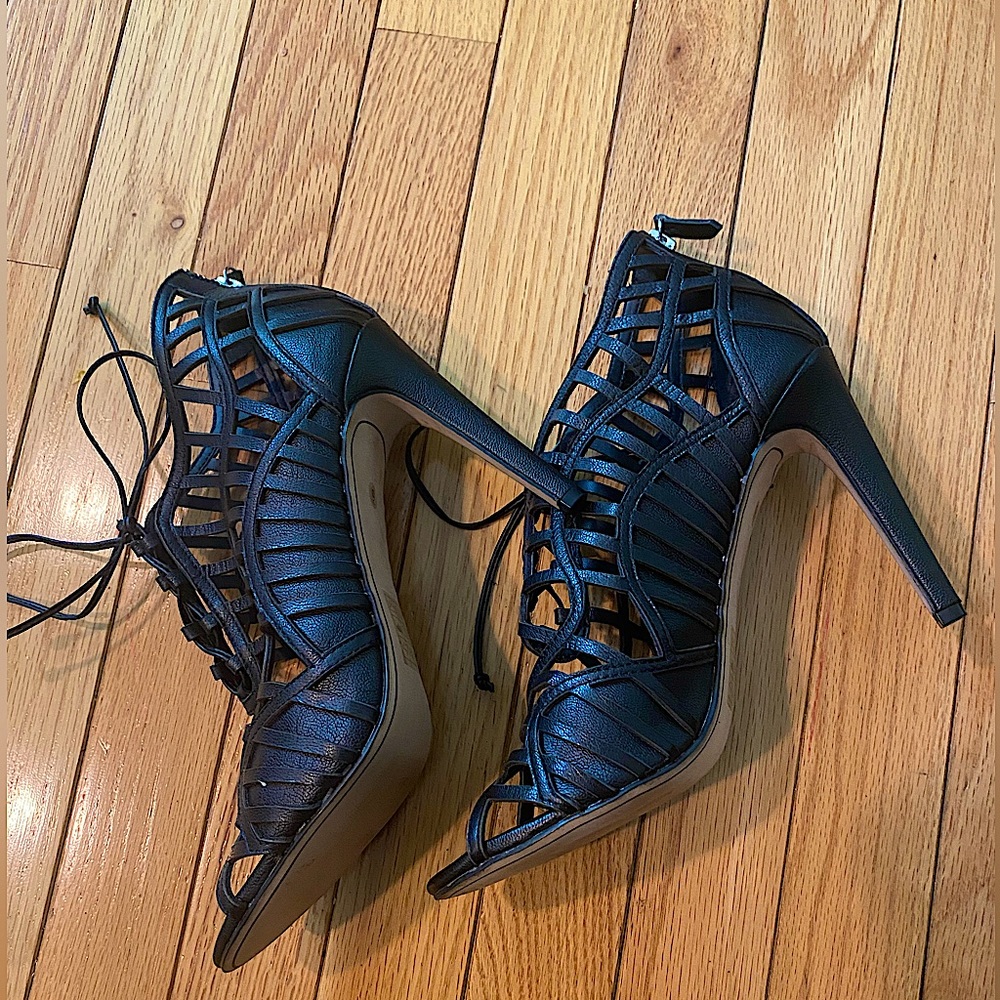 DV By Dolce Vita Caged Heel Size 9